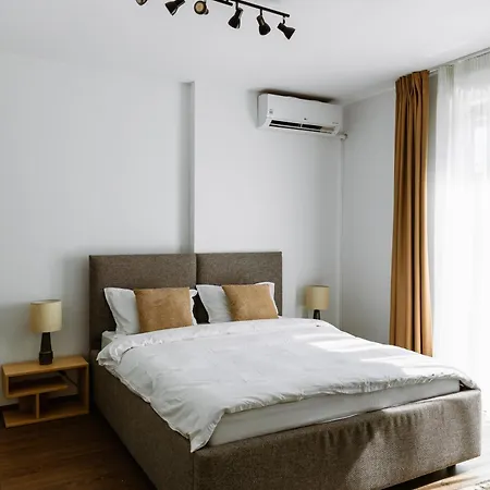 Unirii Square Luxury Soho Piata Unirii * Бухарест